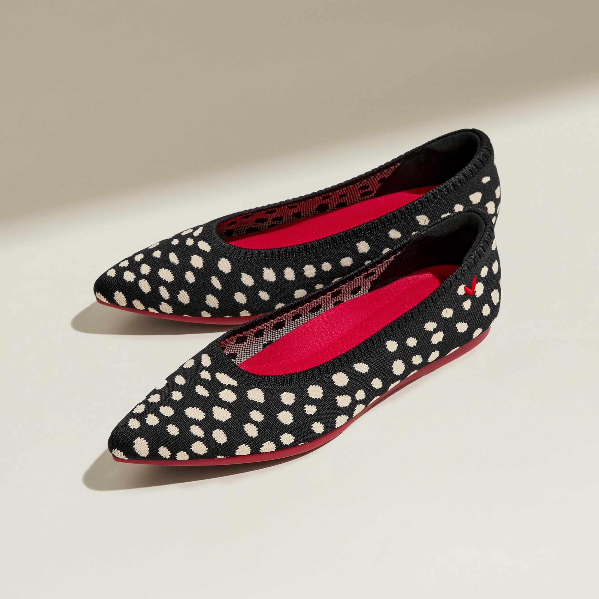 Pointed-Toe Ballet Flats (Aria 5°) Product Image