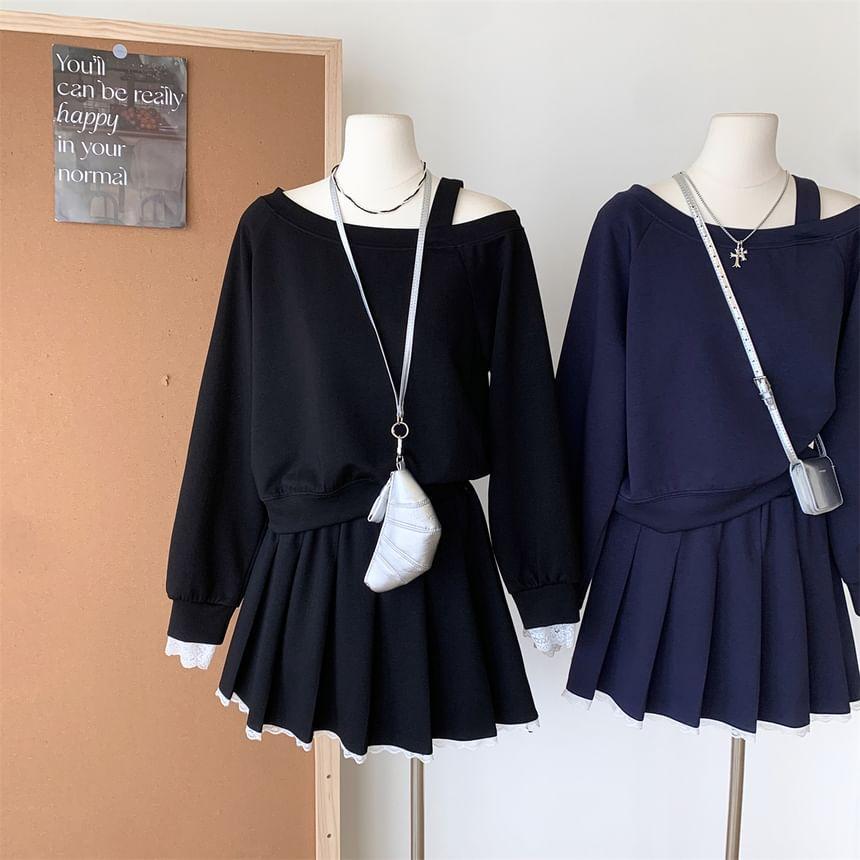 Set: Cold Shoulder Mock Two Piece Sweatshirt + Mid Rise Plain Mini Pleated Skirt Product Image