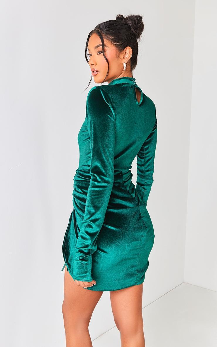 Emerald Green Shoulder Pad Ruched Front Velvet Bodycon Dress Product Image