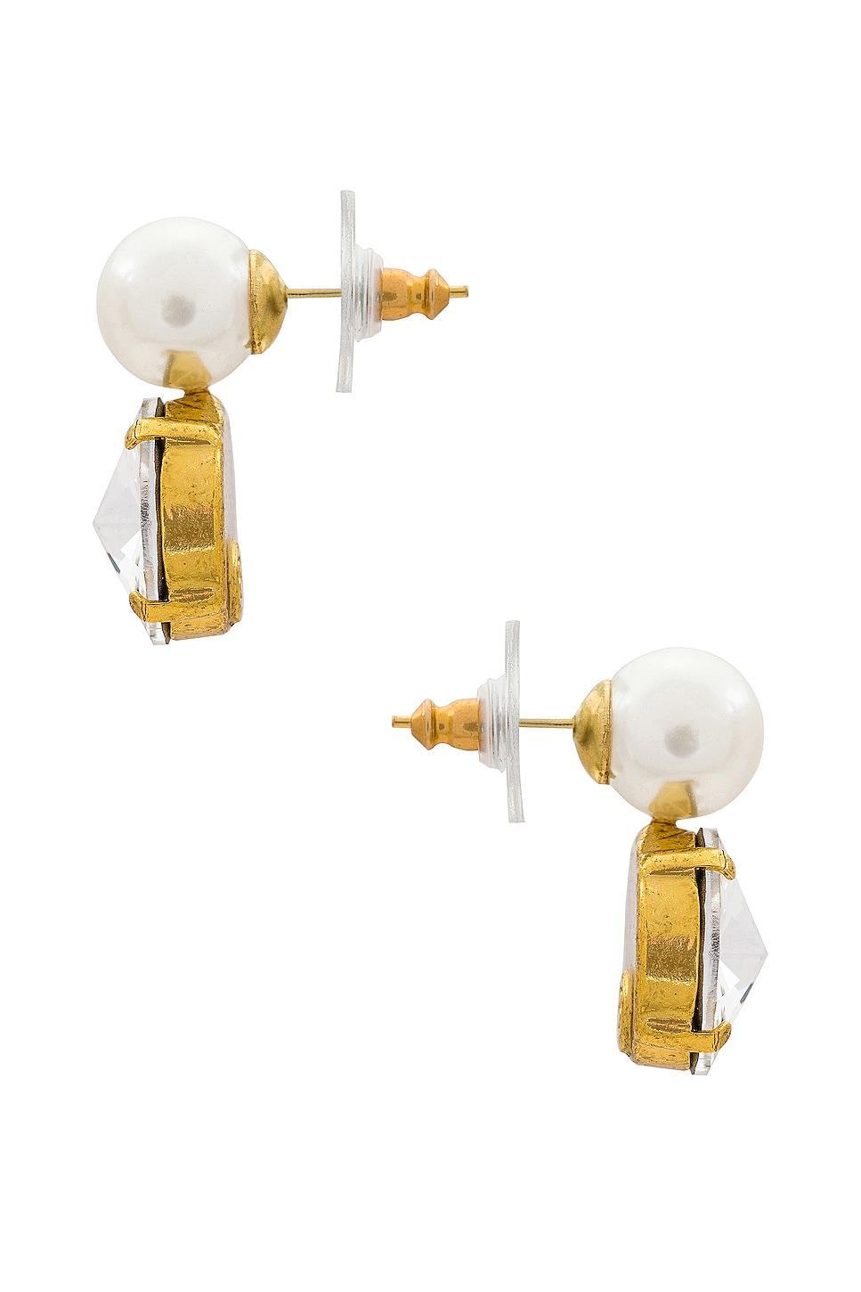 Demi Earring Product Image