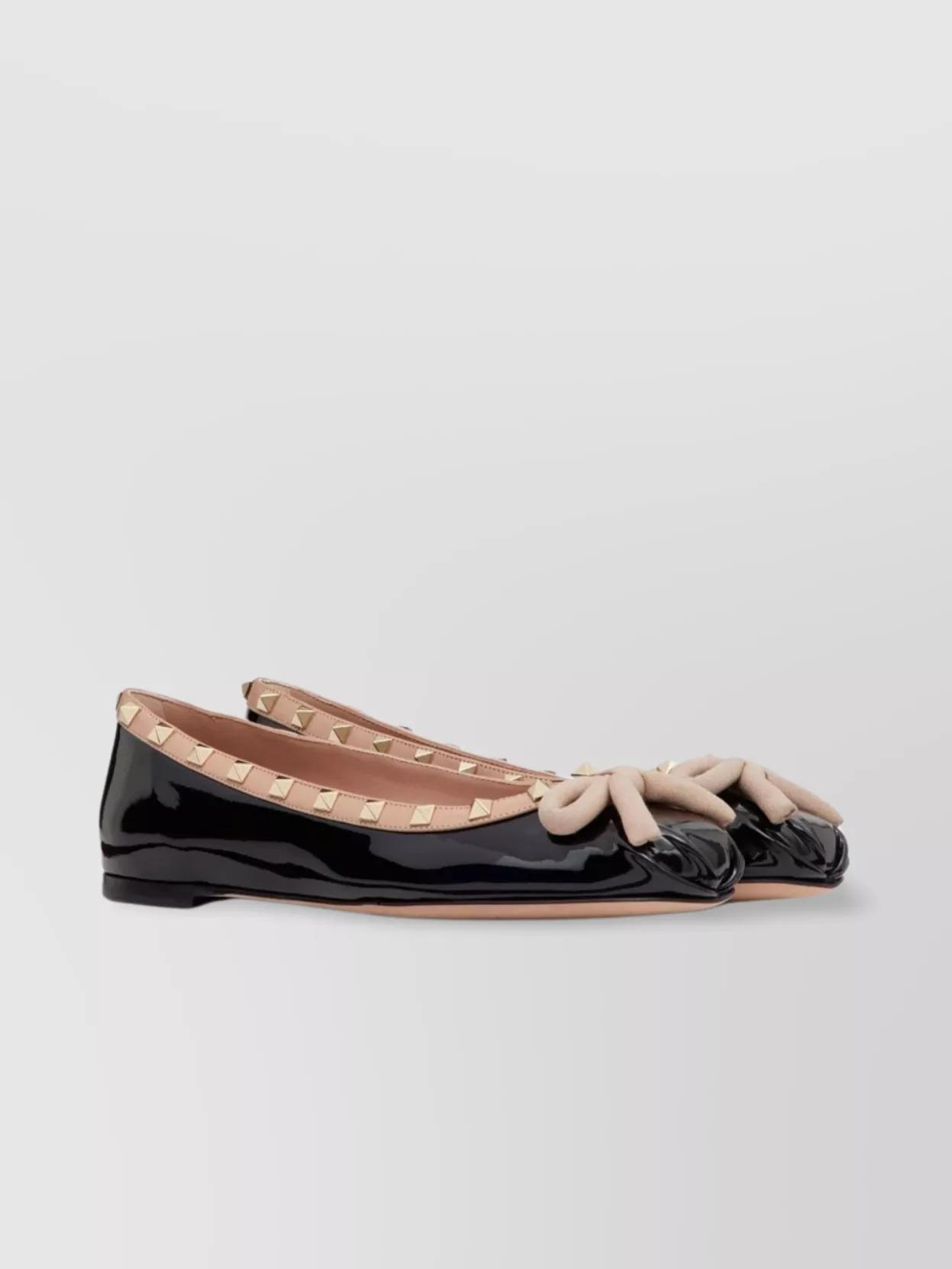 VALENTINO GARAVANI Leather Ballet Flats Rockstud Embellishment In Black Product Image