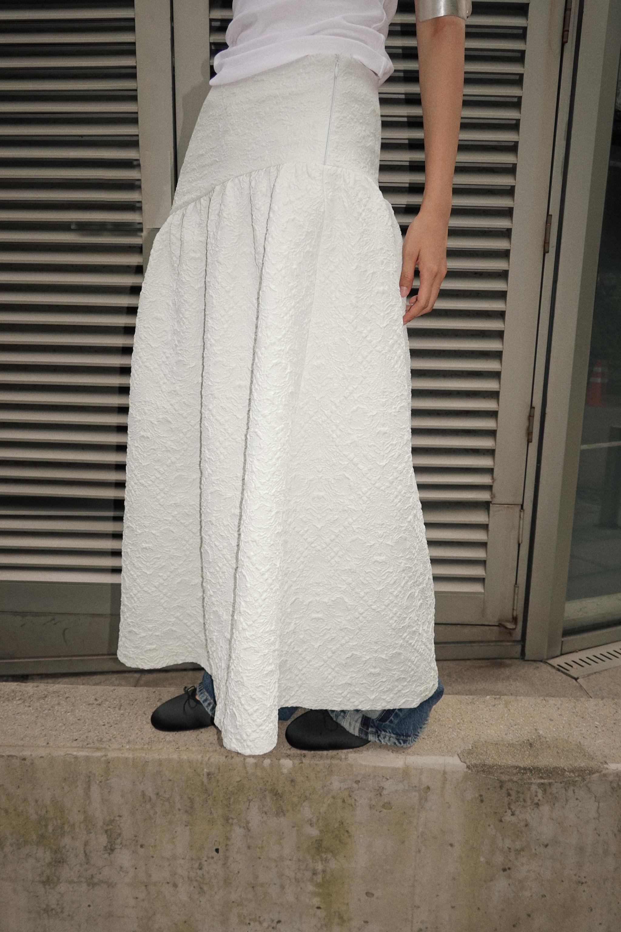 JACQUARD MIDI SKIRT Product Image