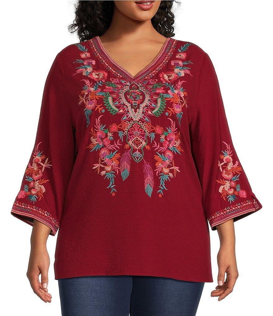 Calessa Plus Size Embroidered Crinkle V-Neck 3/4 Sleeve Tunic Product Image