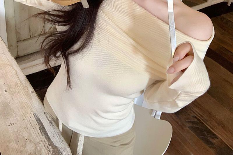 Long-Sleeve Off-Shoulder Plain Knit Top Product Image