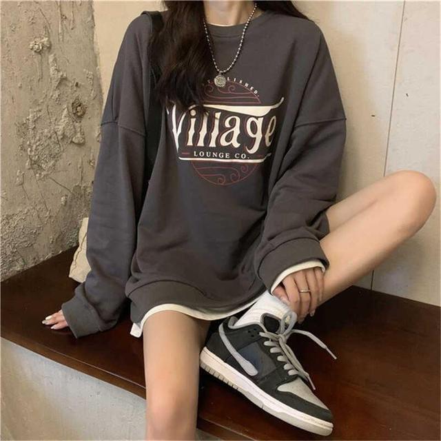 Long-Sleeve Round Neck Lettering Sweatshirt Product Image