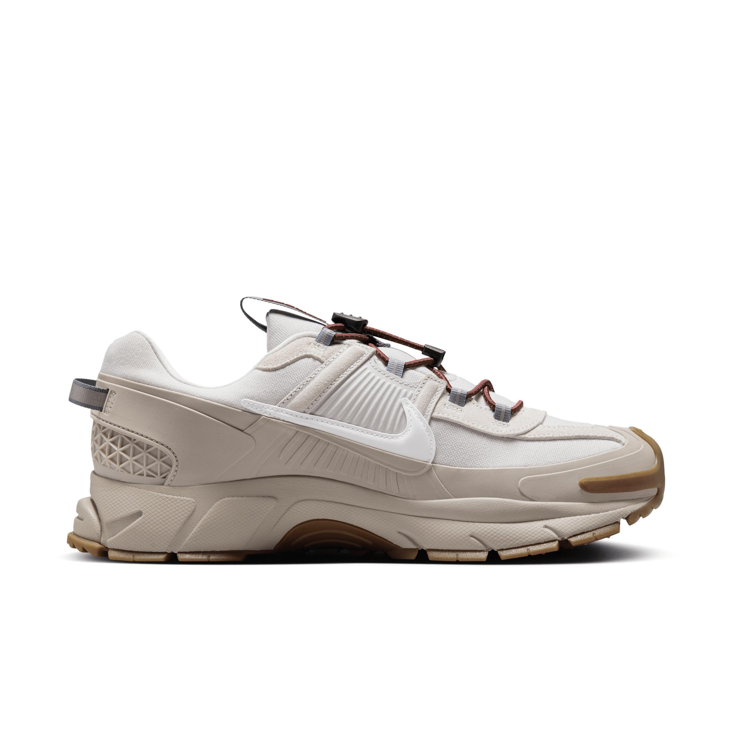 Nike Zoom Vomero Roam Men's Winterized Shoes Product Image