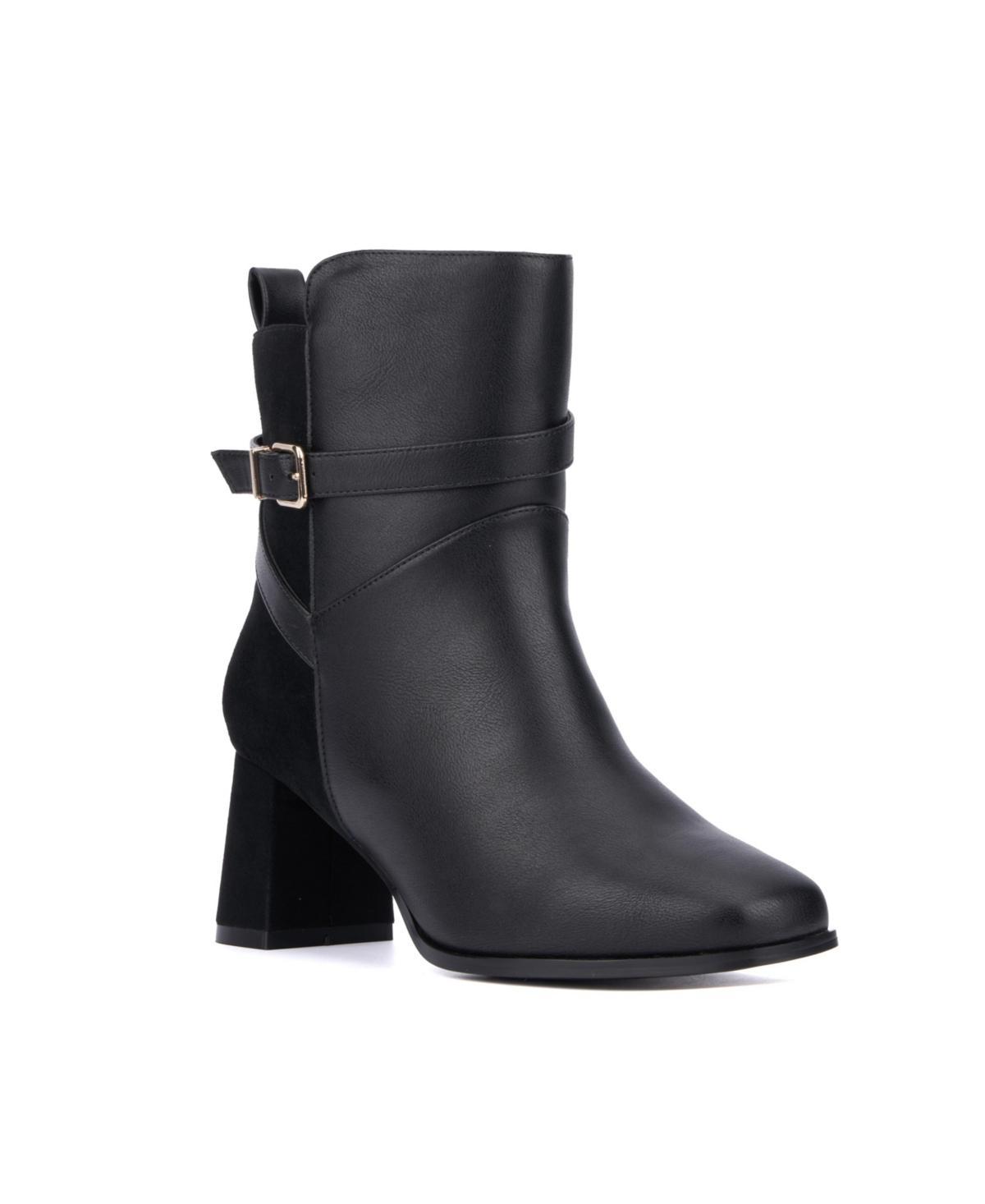 Womens Malana Heeled Boot - Wide Width Product Image