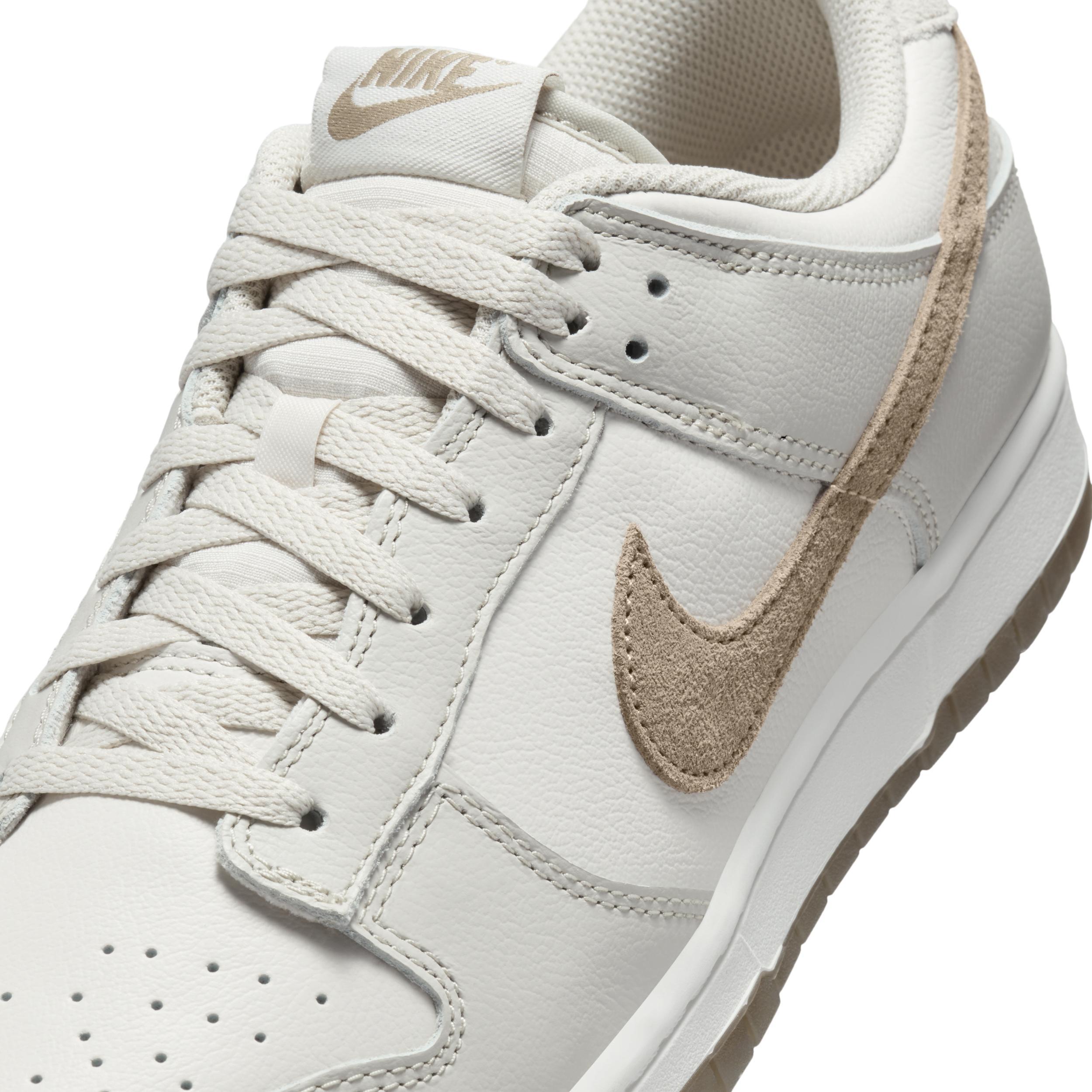 Nike Men's Dunk Low Retro SE Shoes Product Image