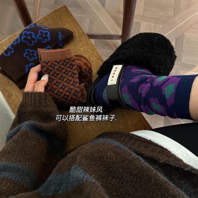 Patterned Crew Socks Product Image