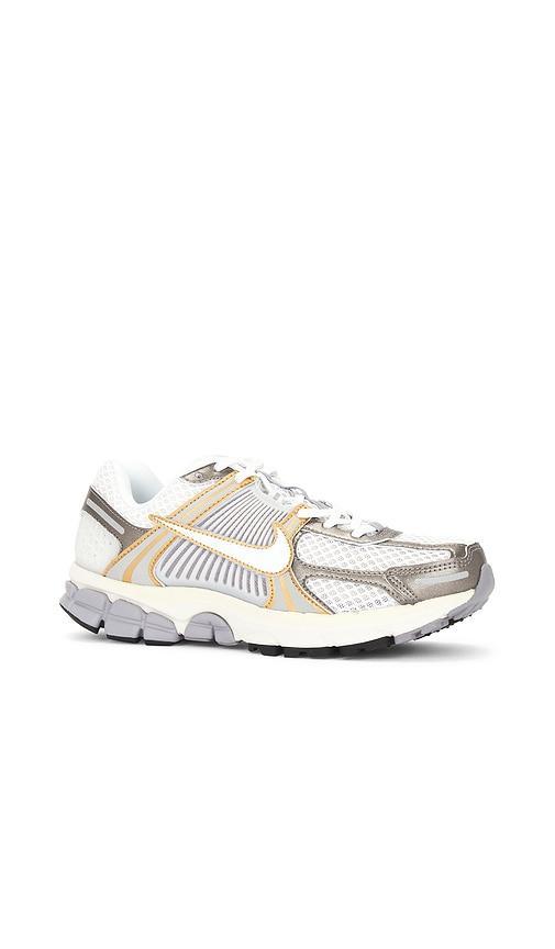 NIKE Zoom Vomero 5 In Platinum Tint  White  & Metallic Pewter Product Image