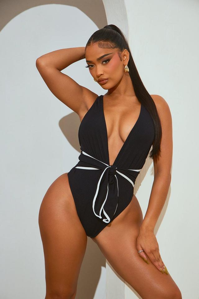 In Classic Style 1 Piece Swimsuit - Black/White Product Image