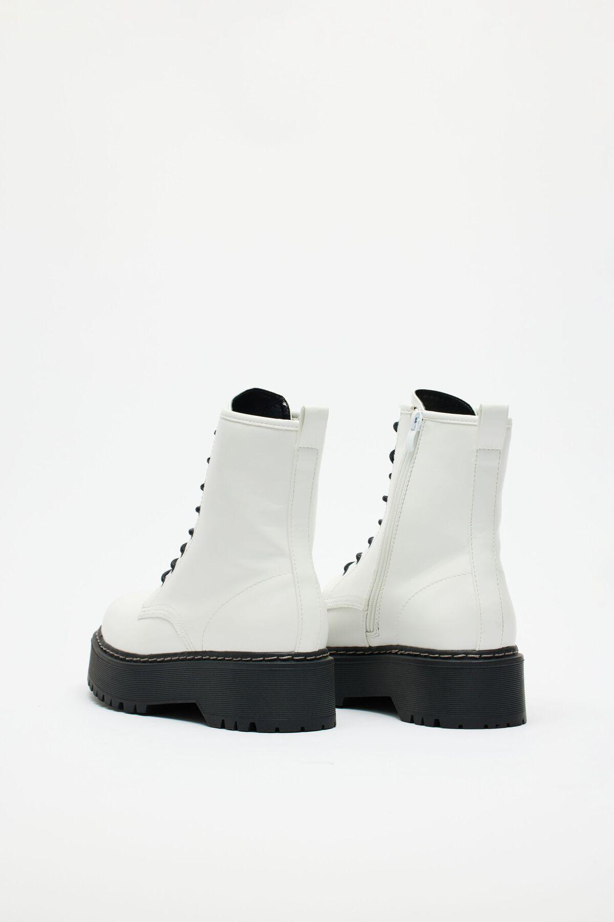 STEVE MADDEN Betty Boots Product Image