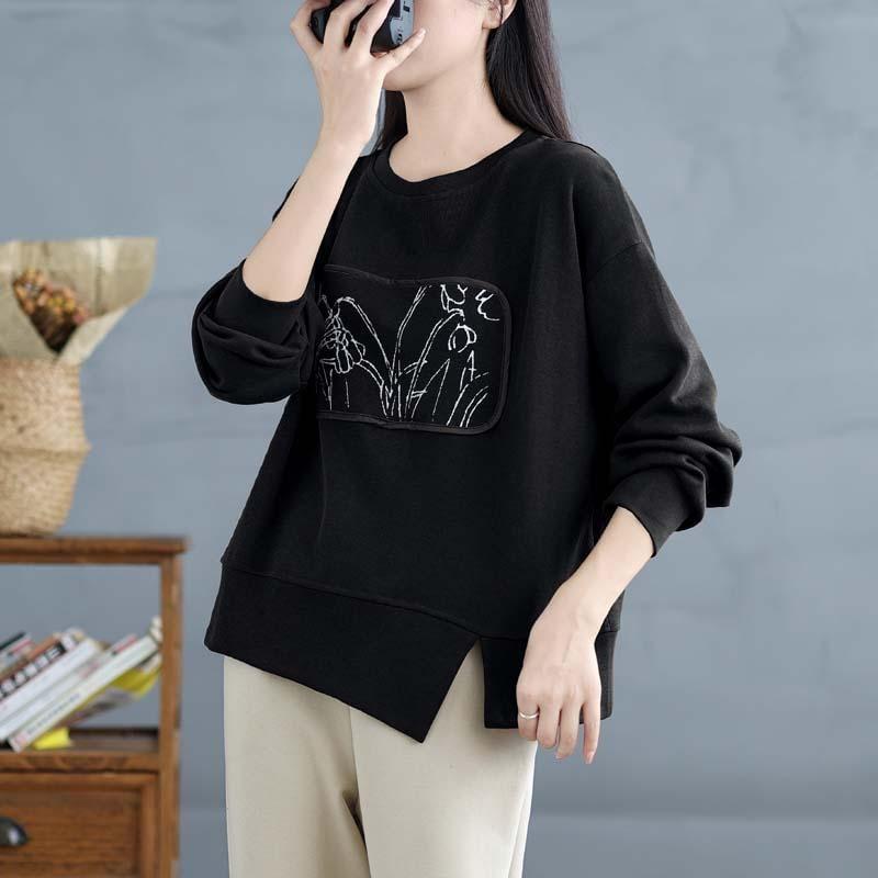 Crewneck Print Slit Hem Pullover Product Image