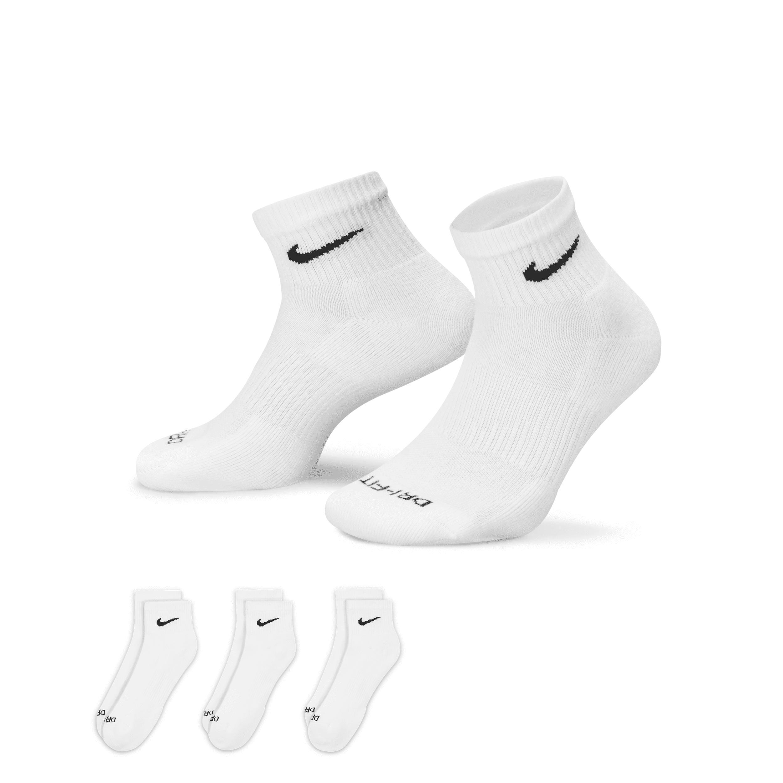 Nike Men's Everyday Plus Cushioned Training Ankle Socks (3 Pairs) Product Image