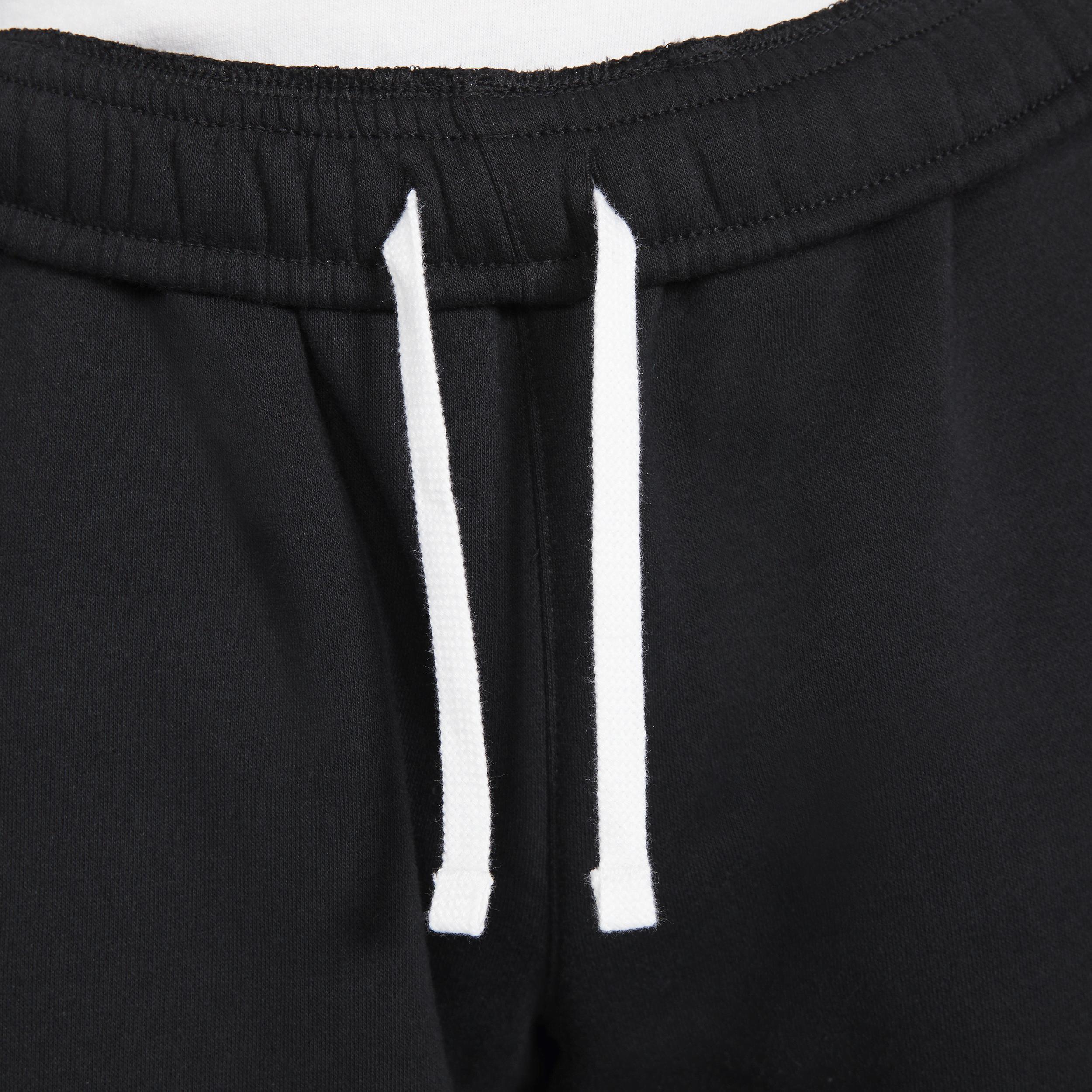 Men's Nike Sportswear Club Graphic Shorts Product Image