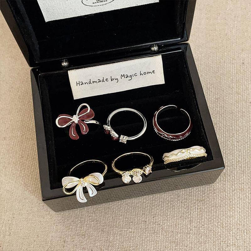 Bow Ring / Cherry Ring Product Image