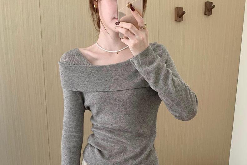 Long-Sleeve Scoop Neck Mock Two-Piece Plain Slim Fit Knit Top Product Image