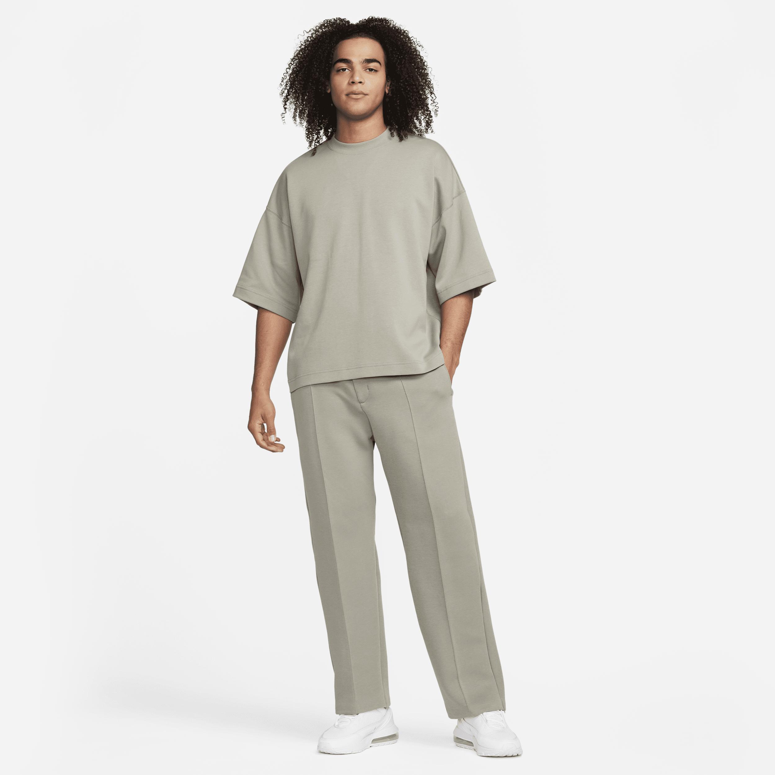 Men's Nike Sportswear Tech Fleece Reimagined Oversized Short-Sleeve Sweatshirt Product Image