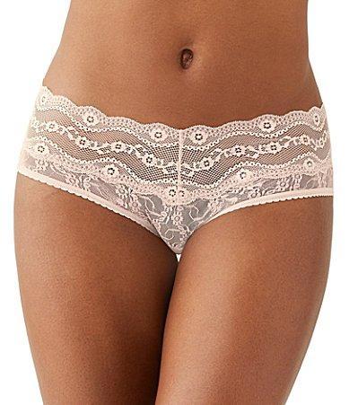 b.temptd by Wacoal Womens Lace Kiss Hipster Underwear 978282 Product Image