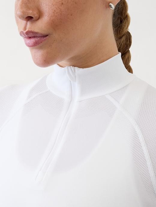 Momentum Seamless Crop Half Zip Product Image