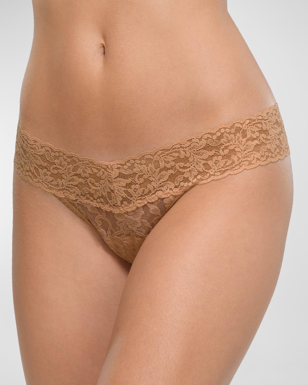 Signature Lace Low-Rise Thong Product Image