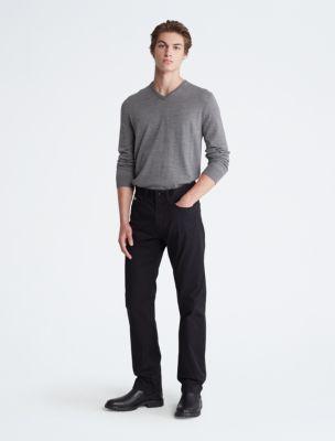 Extra Fine Merino Wool Blend V-Neck Sweater Product Image