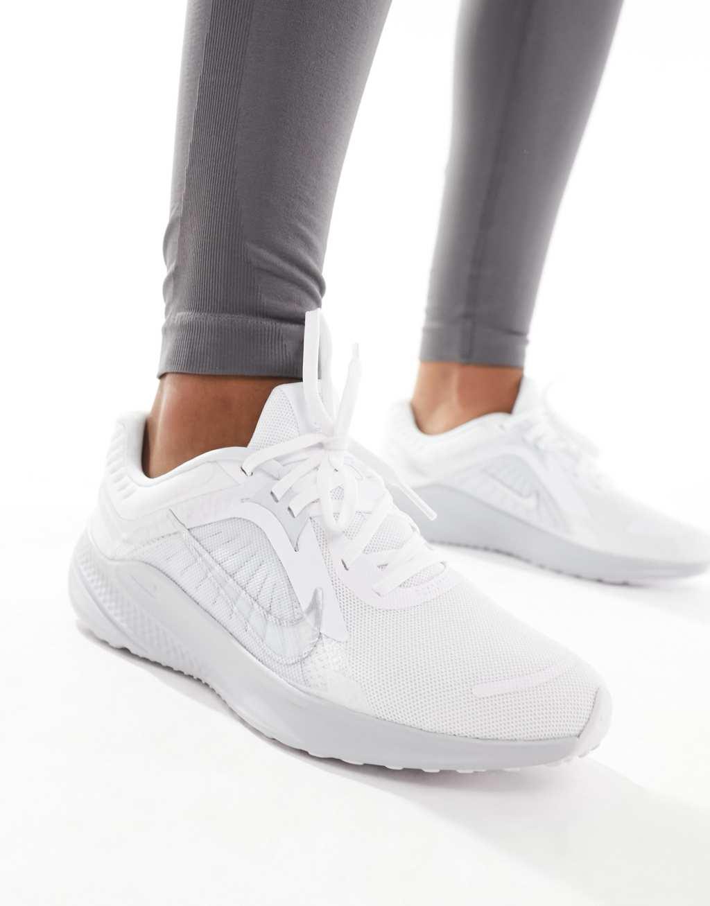 Nike Quest 5 sneakers Product Image