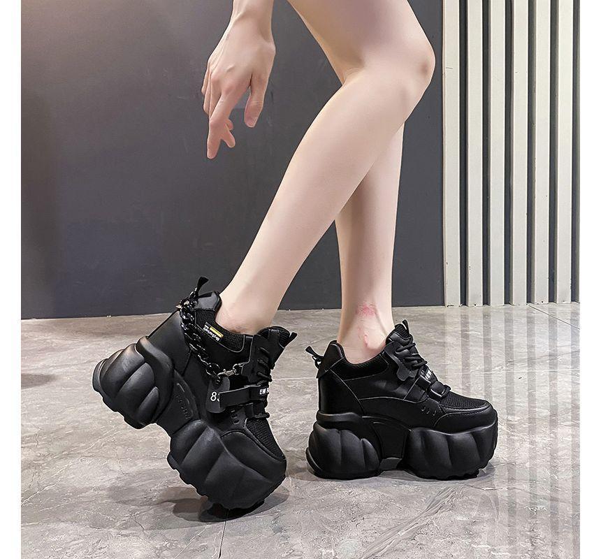 Platform Tag Chain Detail Sneakers Product Image