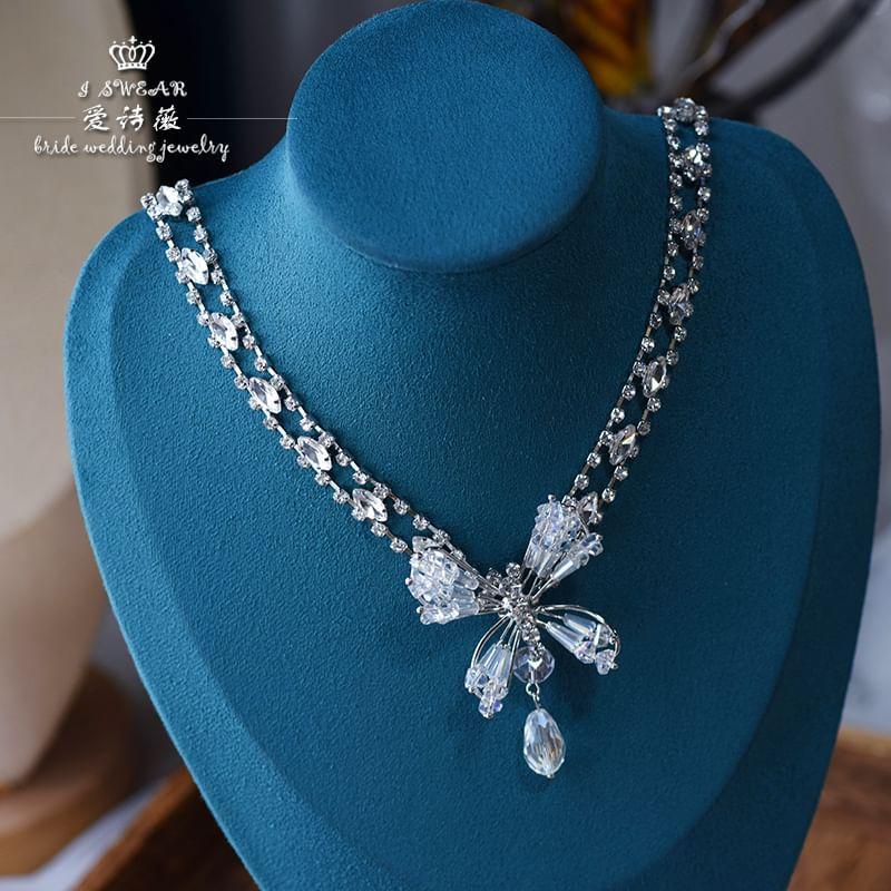 Set: Rhinestone Flower Necklace + Butterfly Earring Product Image