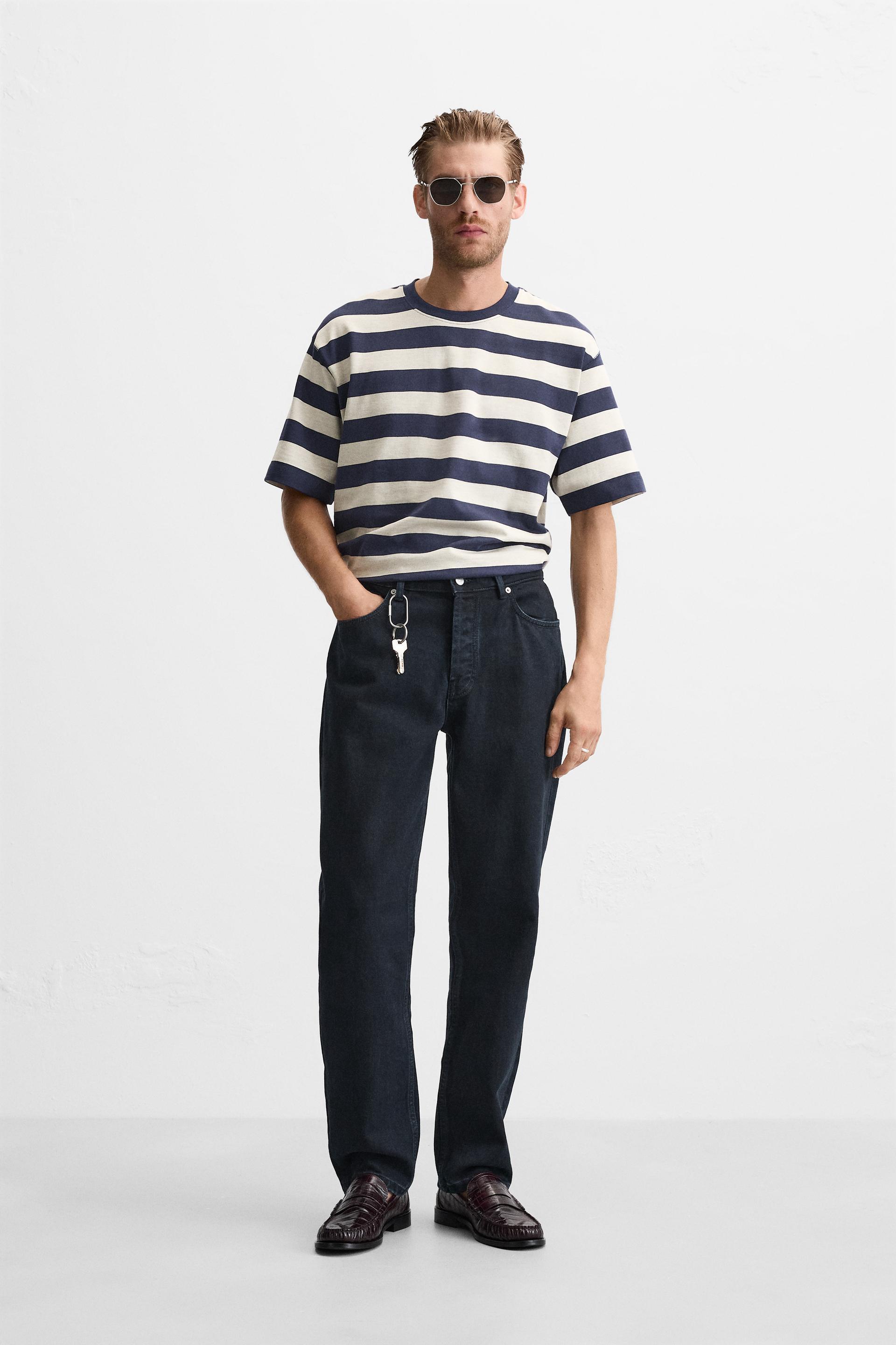 STRIPED T-SHIRT Product Image