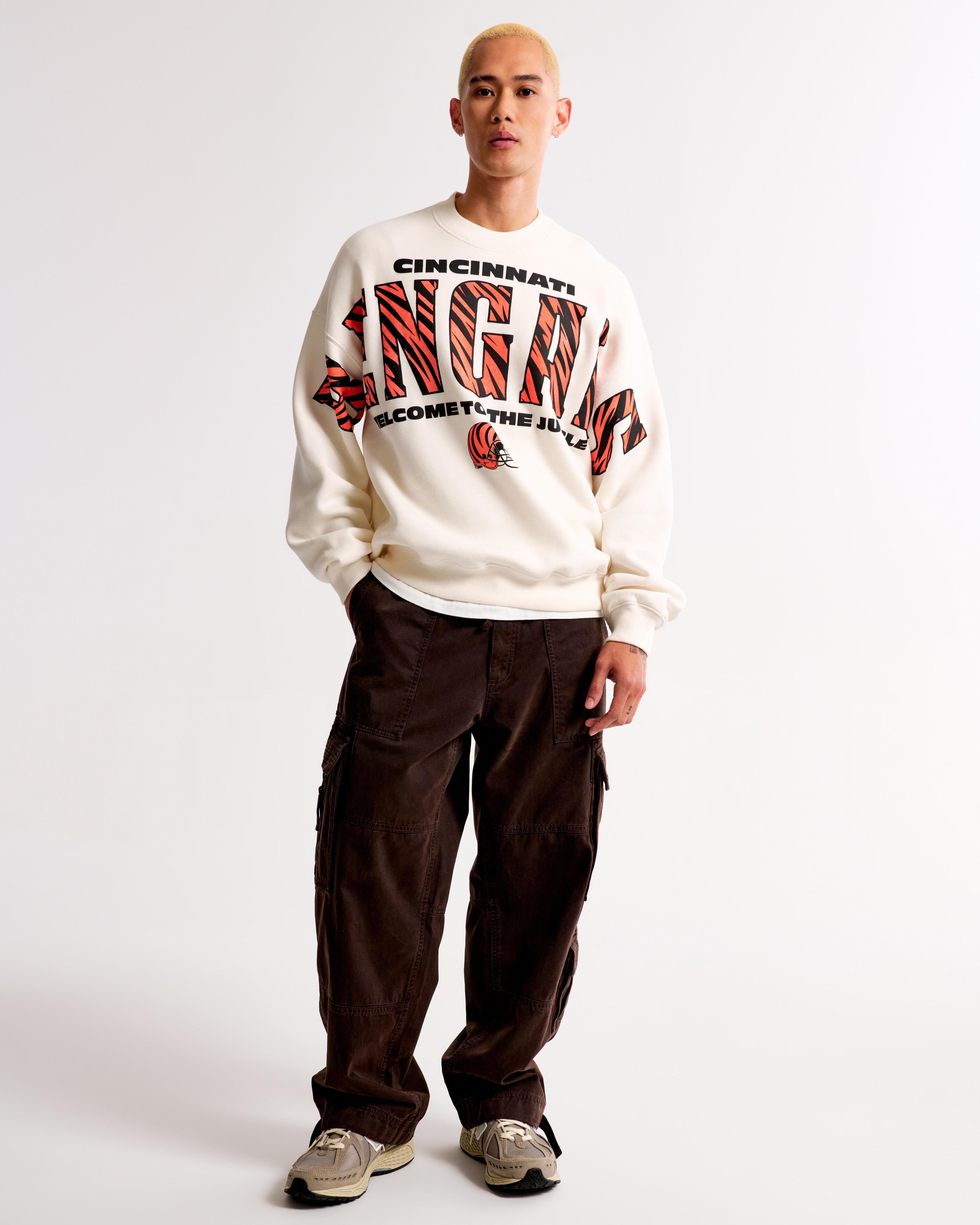 San Francisco 49ers Graphic Crew Sweatshirt Product Image