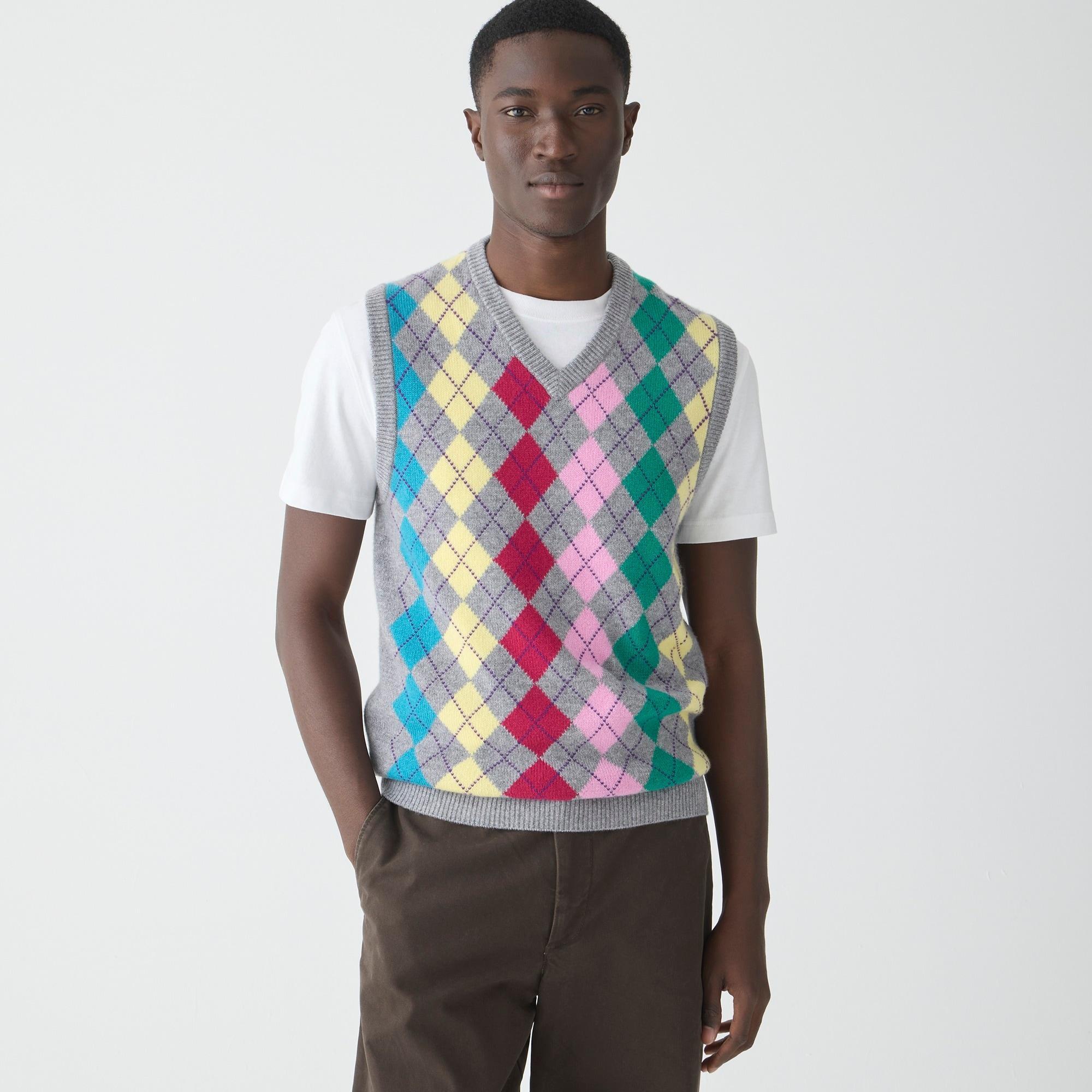 Cashmere sweater-vest in argyle product image