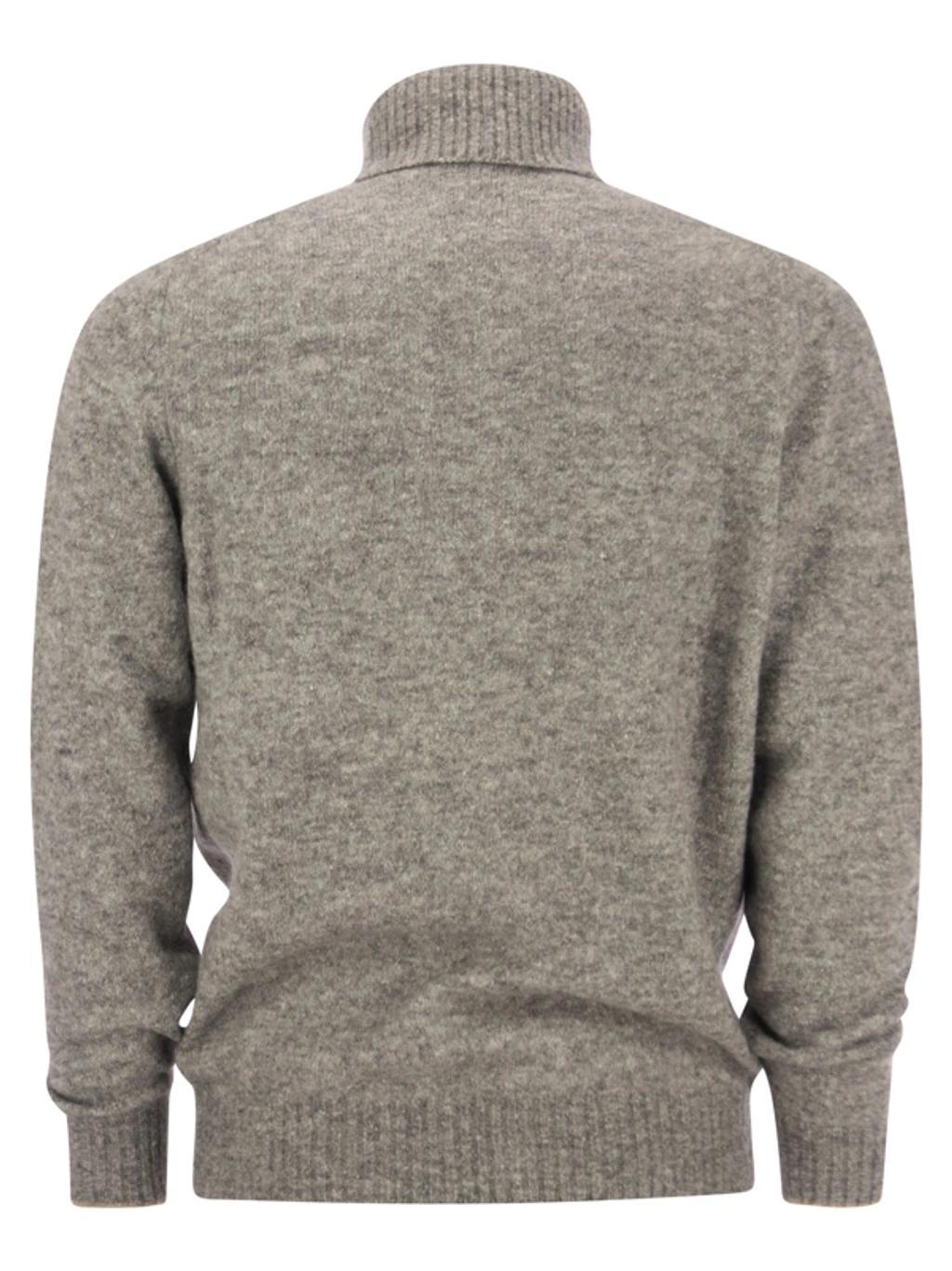 BRUNELLO CUCINELLI Turtleneck Sweater In Alpaca, Cotton And Wool In Grey Product Image