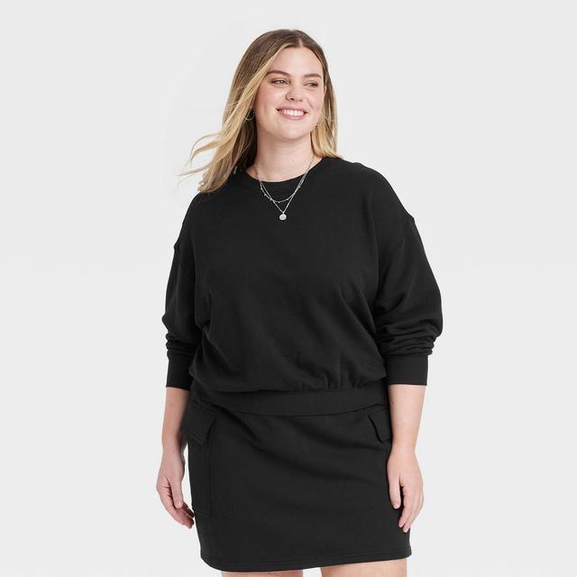 Womens Leisure Studio Pullover Sweatshirt - Universal Thread Black 4X Product Image