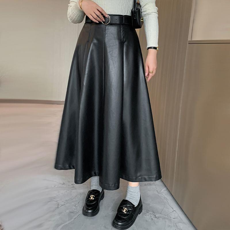 Plus Size High Rise Plain Inverted Pleated Faux Leather Maxi A-Line Skirt Product Image