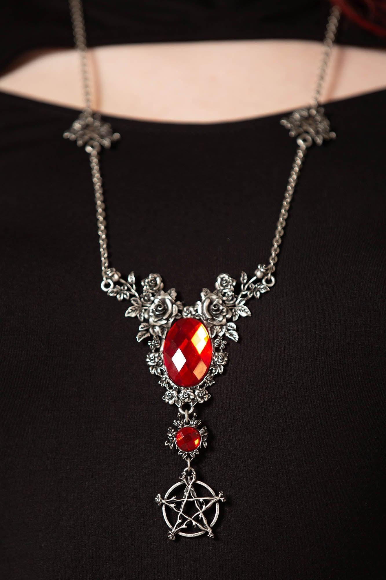 Eternal Grove Necklace Female Product Image