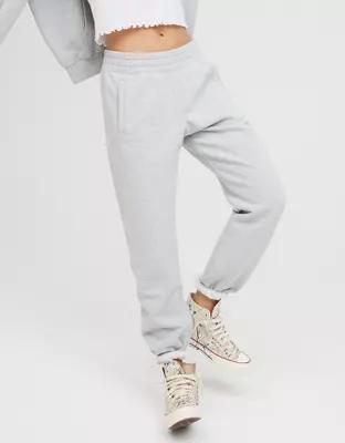 OFFLINE By Aerie Throw-Back Fleece Jogger Product Image