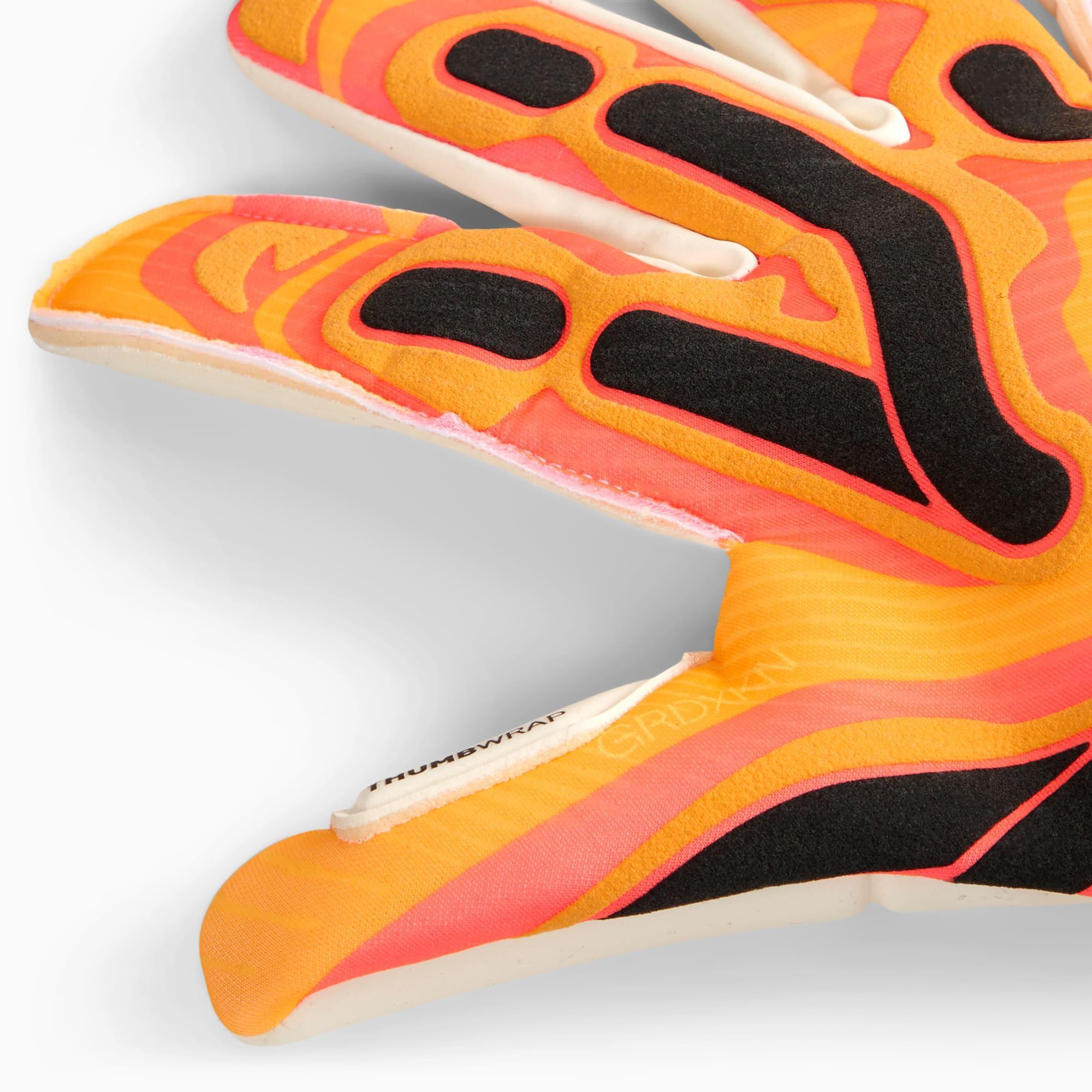 ULTRA Ultimate Hybrid Men's Goalkeeper Gloves Product Image