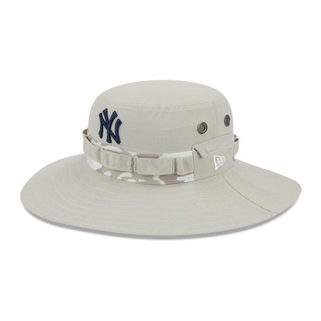 New York Yankees Fairway Adventure Bucket Hat Male Product Image