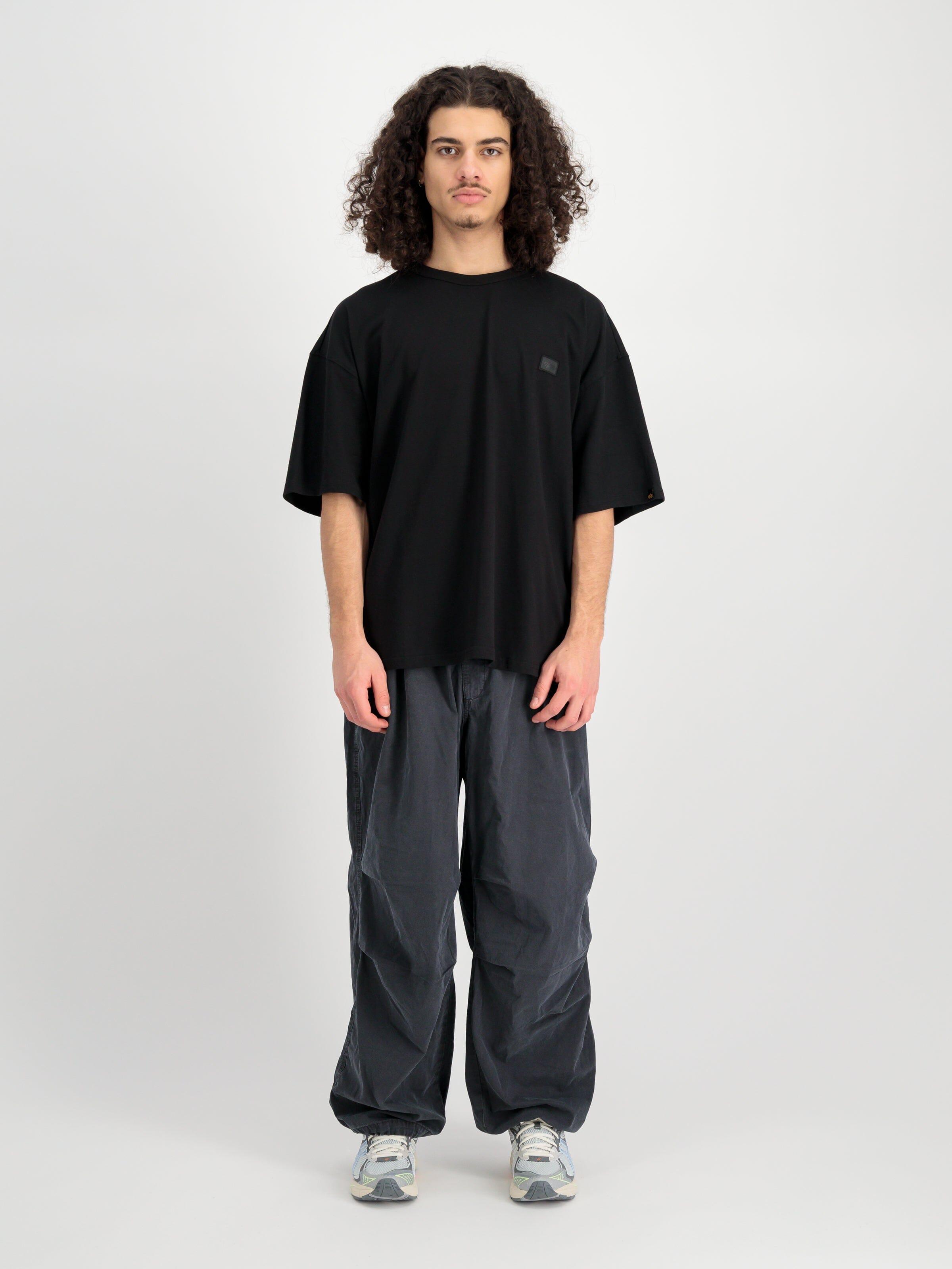 ALPHA ESSENTIAL RELAXED TEE Male Product Image