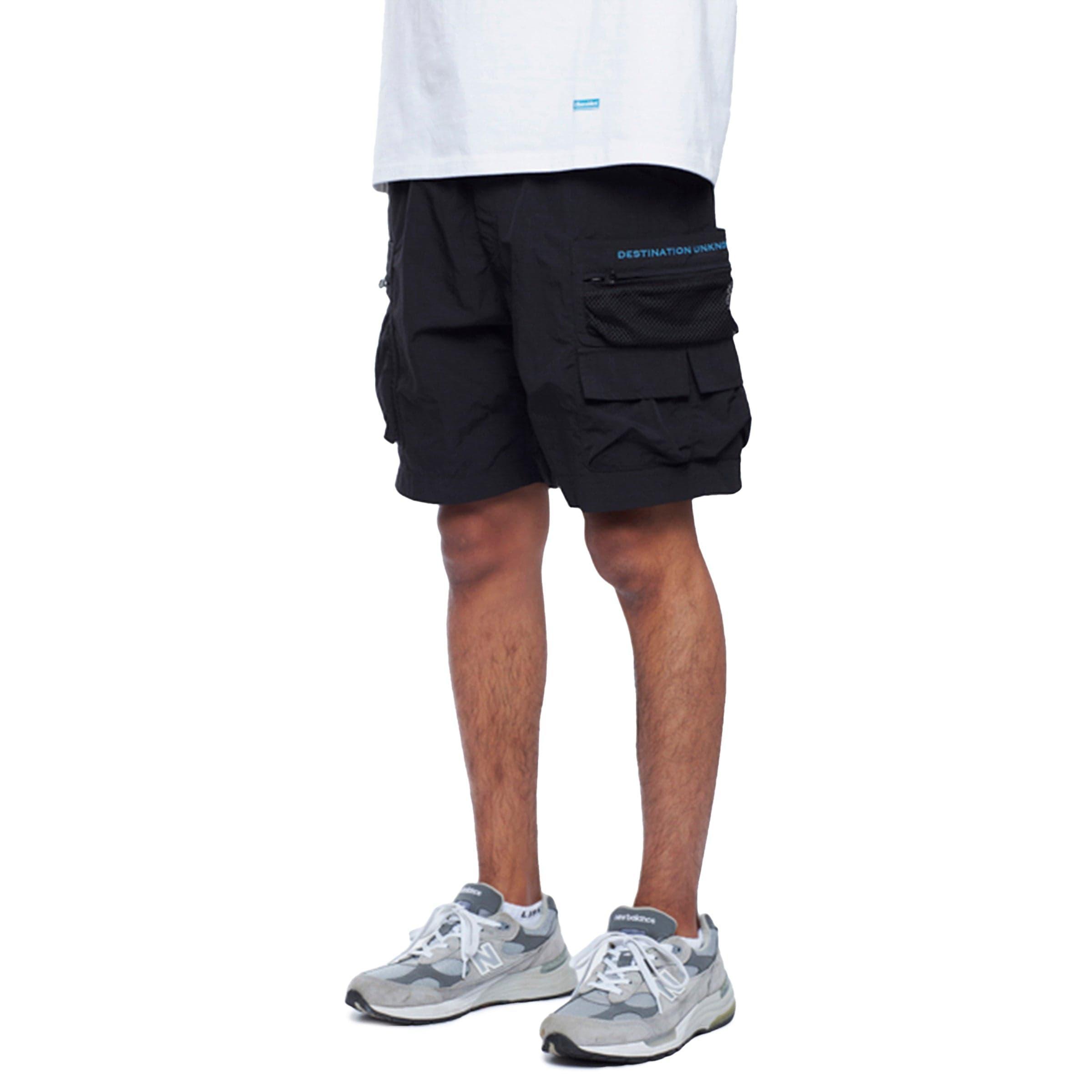 LR NYLON UTILITY SHORTS Male Product Image