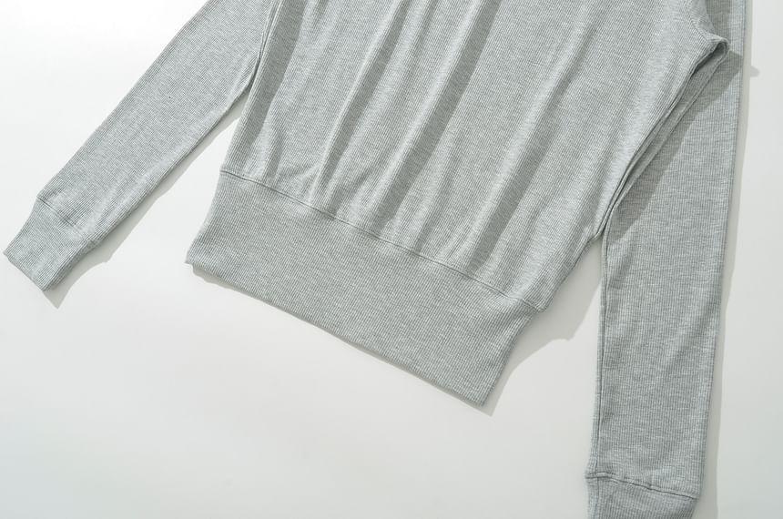 One-Shoulder Long-Sleeve Plain Tee Product Image