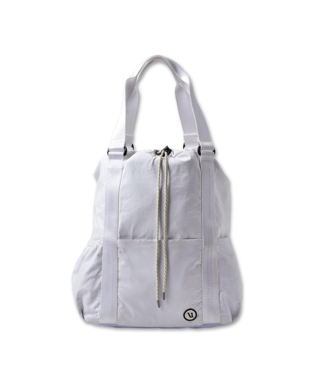 V1 Convertible Tote Product Image