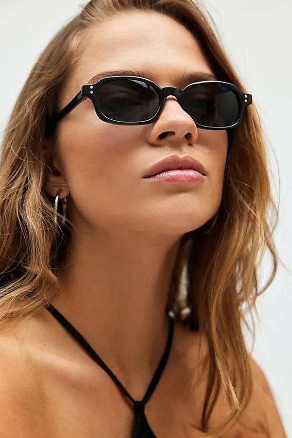 Urban Renewal Vintage Beret Sunglasses Womens at Urban Outfitters Product Image