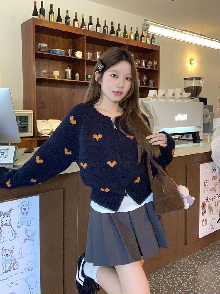 Round Neck Heart Patterned Zip Cardigan Product Image