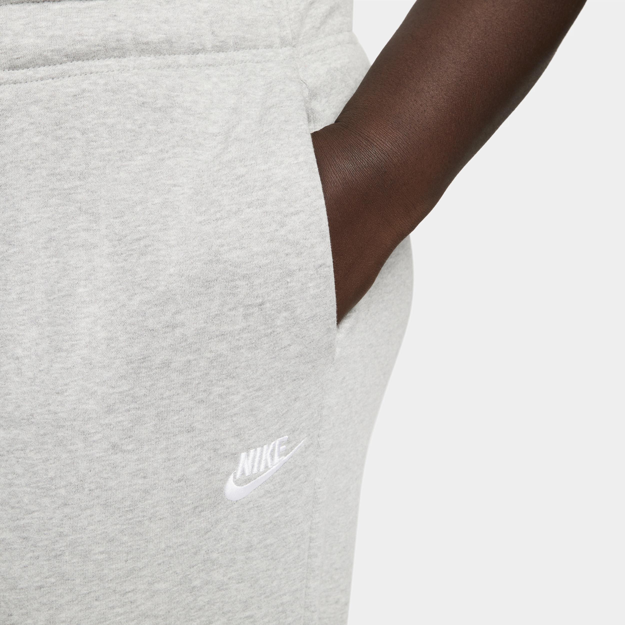 Women's Nike Sportswear Club Fleece Mid-Rise Jogger Pants (Plus Size) Product Image