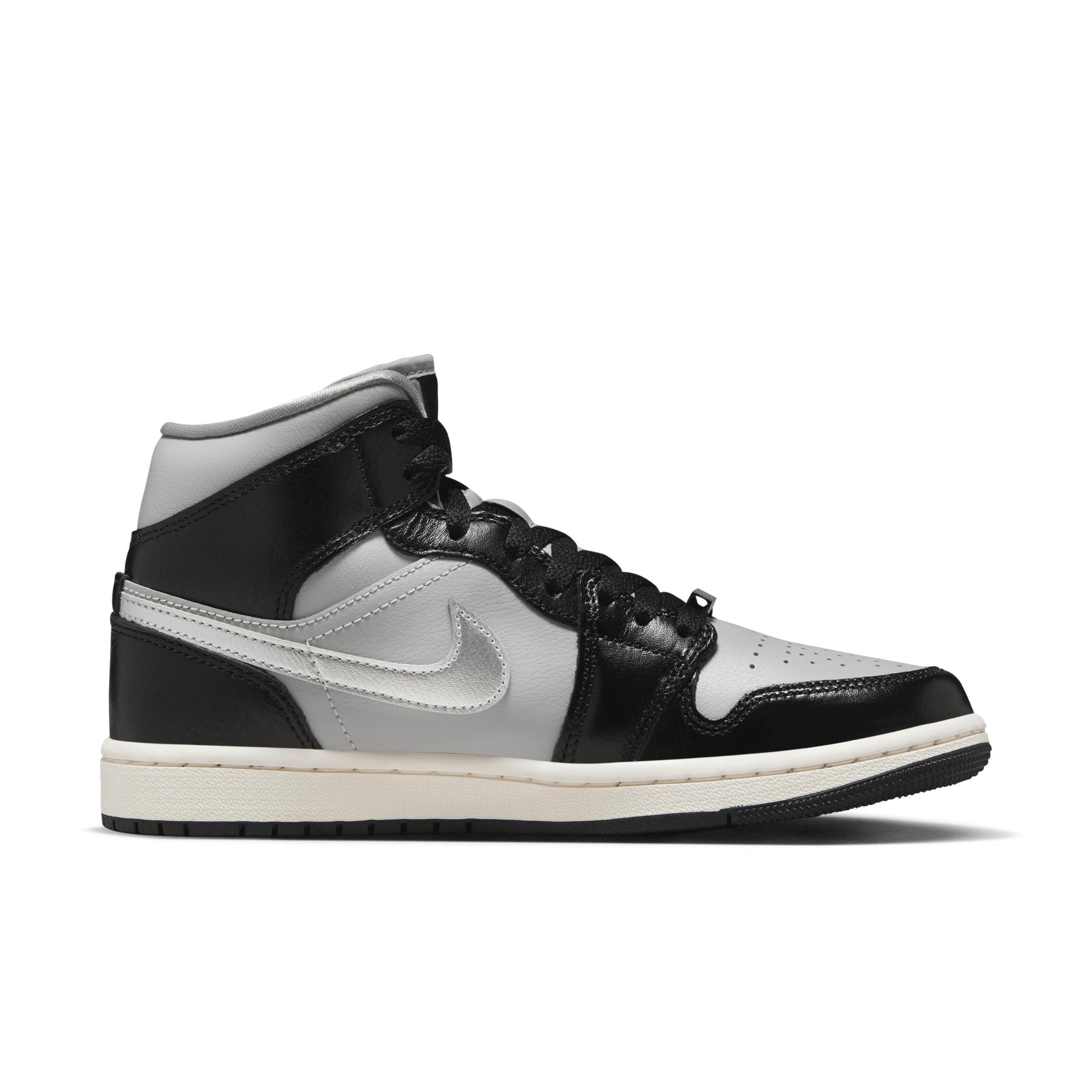 Women's Air Jordan 1 Mid SE Shoes Product Image