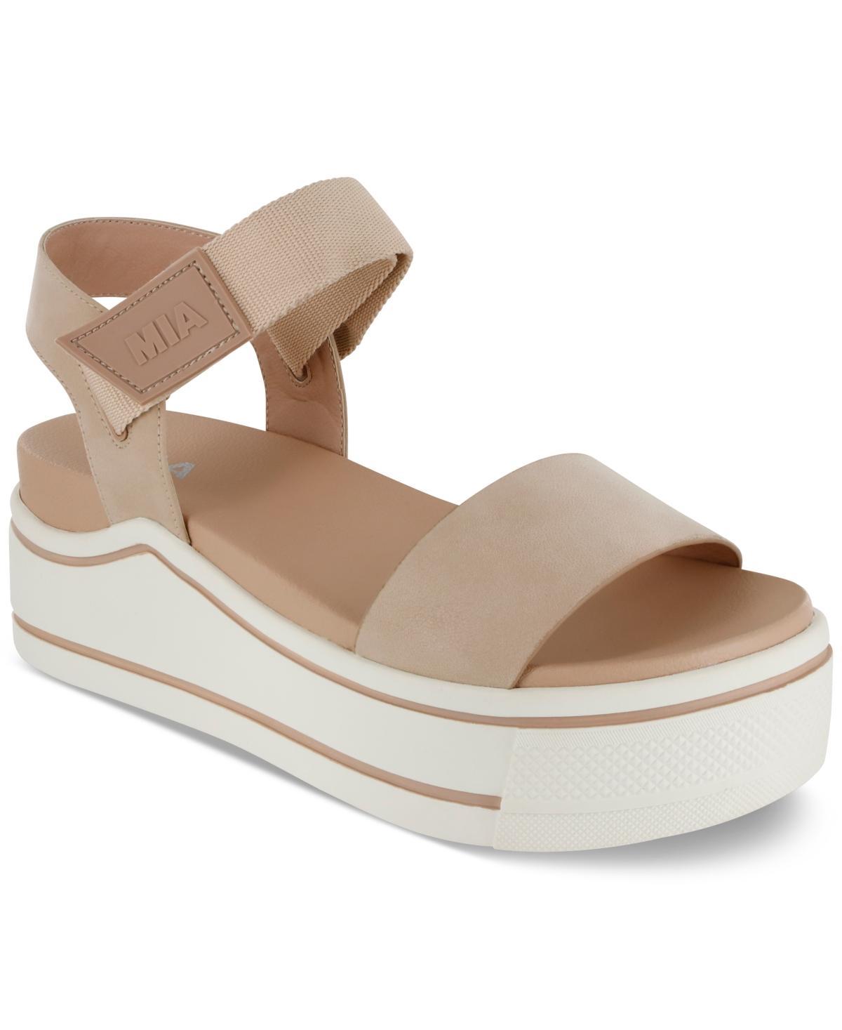 Mia Womens Odelia Round Toe Sandal Product Image