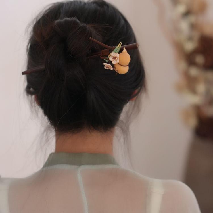 Gourd Wooden Hair Stick (Various Designs) Product Image