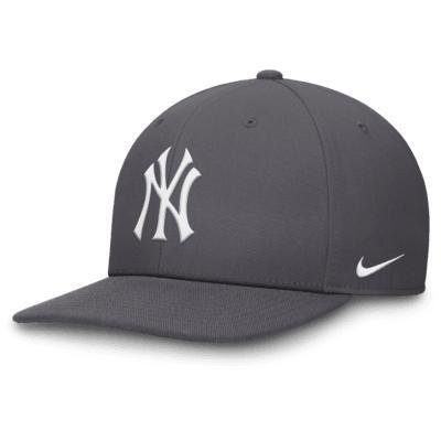 New York Yankees Pro Men's Nike Dri-FIT MLB Adjustable Hat Product Image